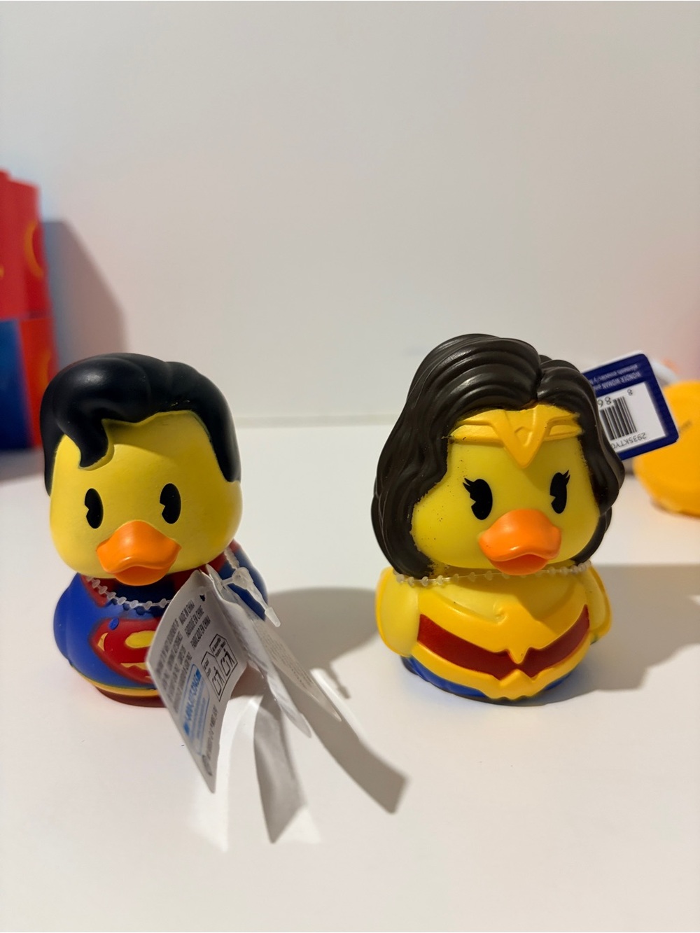 Duckalooz Superman & Wonder Woman Superhero Duck Toy - Kids Bath